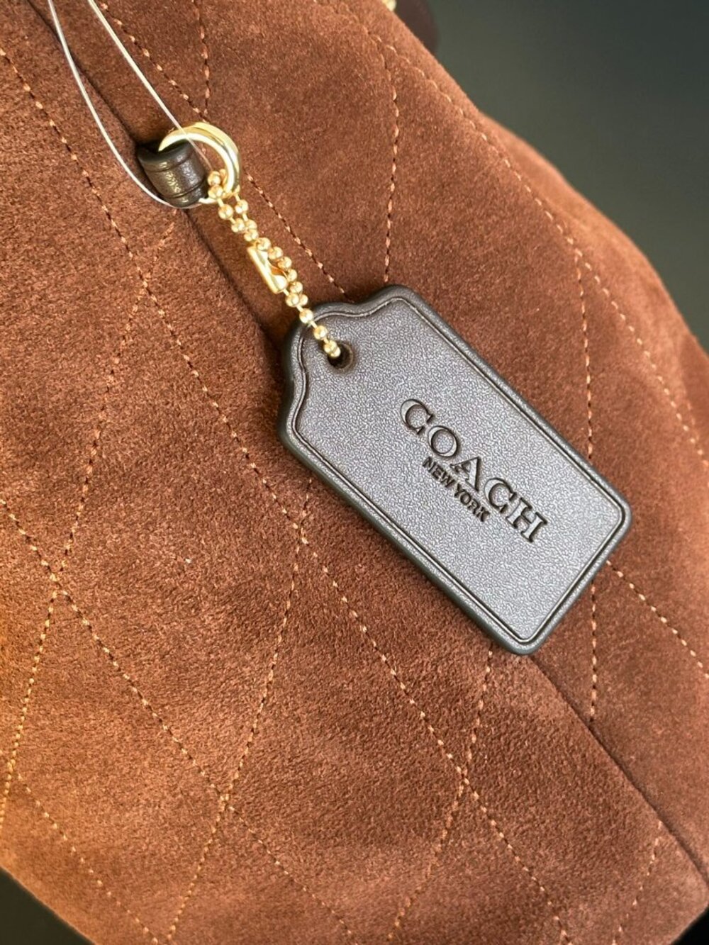 š¤Coach Brown Suede Quilted Chain Drawstring Shoulder Tote Bag - Picture 7 of 9